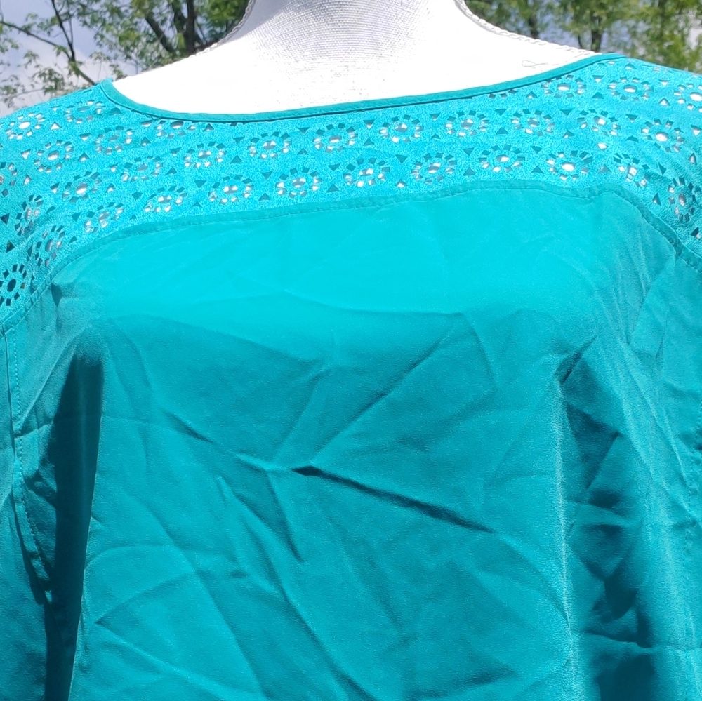 🌟 3 for $15 Deal! 🌟Attention blue green short sleeve blouse XL - Picture 4 of 8